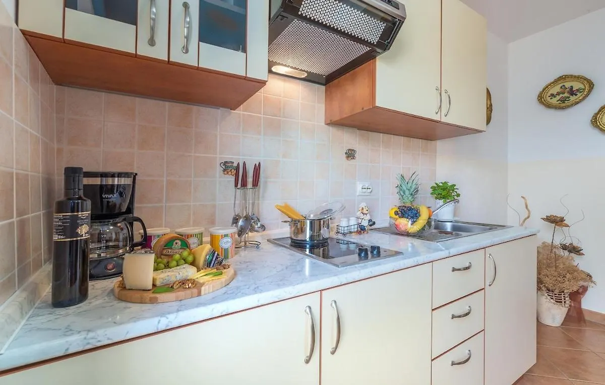 Studio Apartman Marija Franko Sunny - A2 Poreč 0*,  Chorvatsko