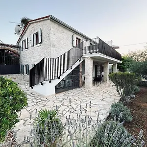 Appartamento Koronsovac House With 4, Porec